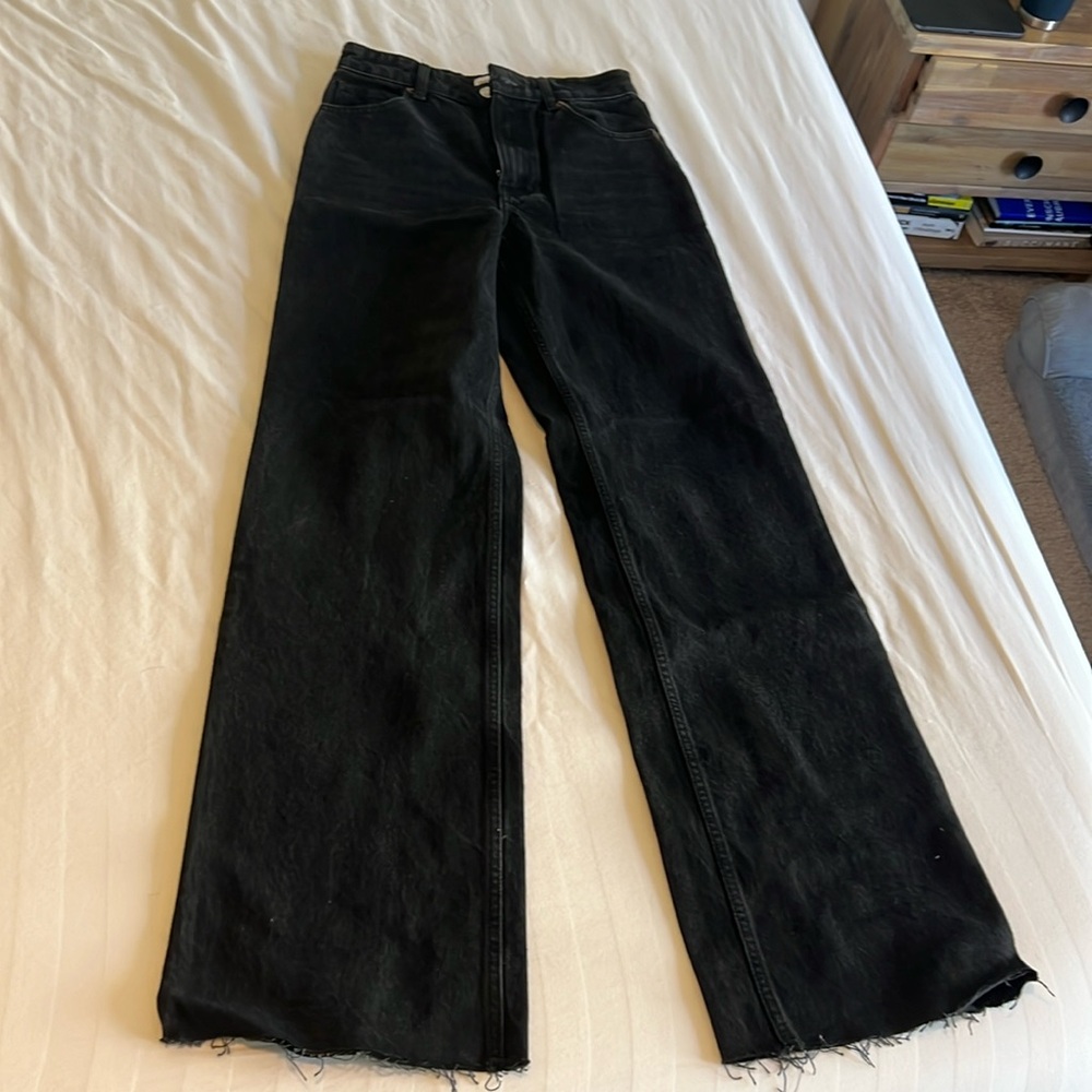 Black Zara jeans